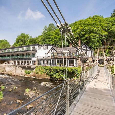 The Chainbridge Hotel Ланголен Екстериор снимка