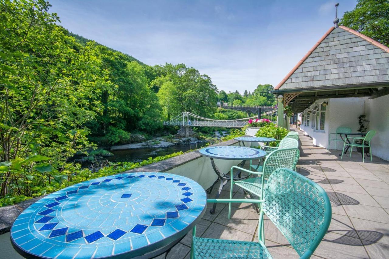 The Chainbridge Hotel Ланголен Екстериор снимка